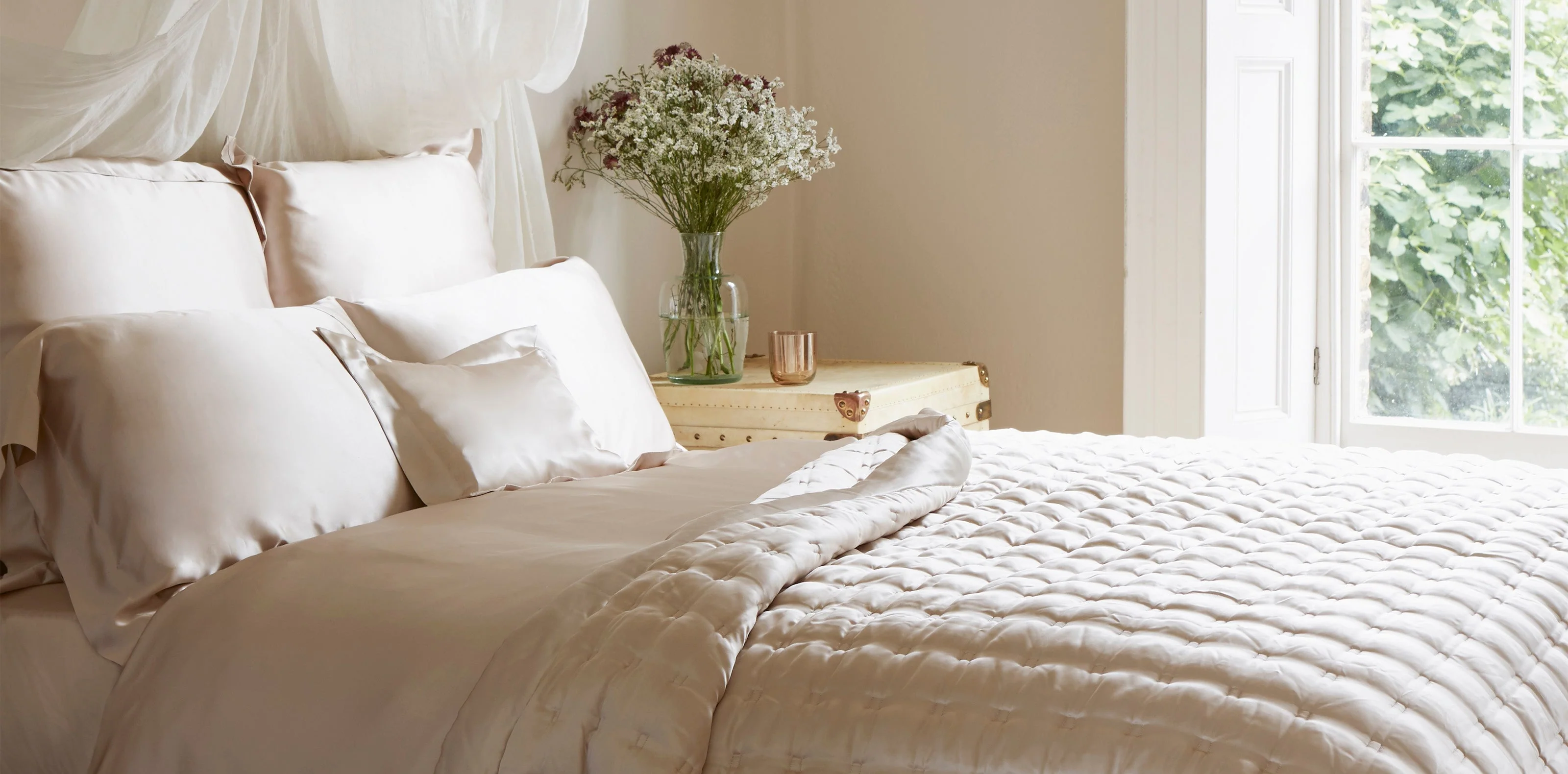 Blush Silk Fitted Sheet - Clearance - Image 2