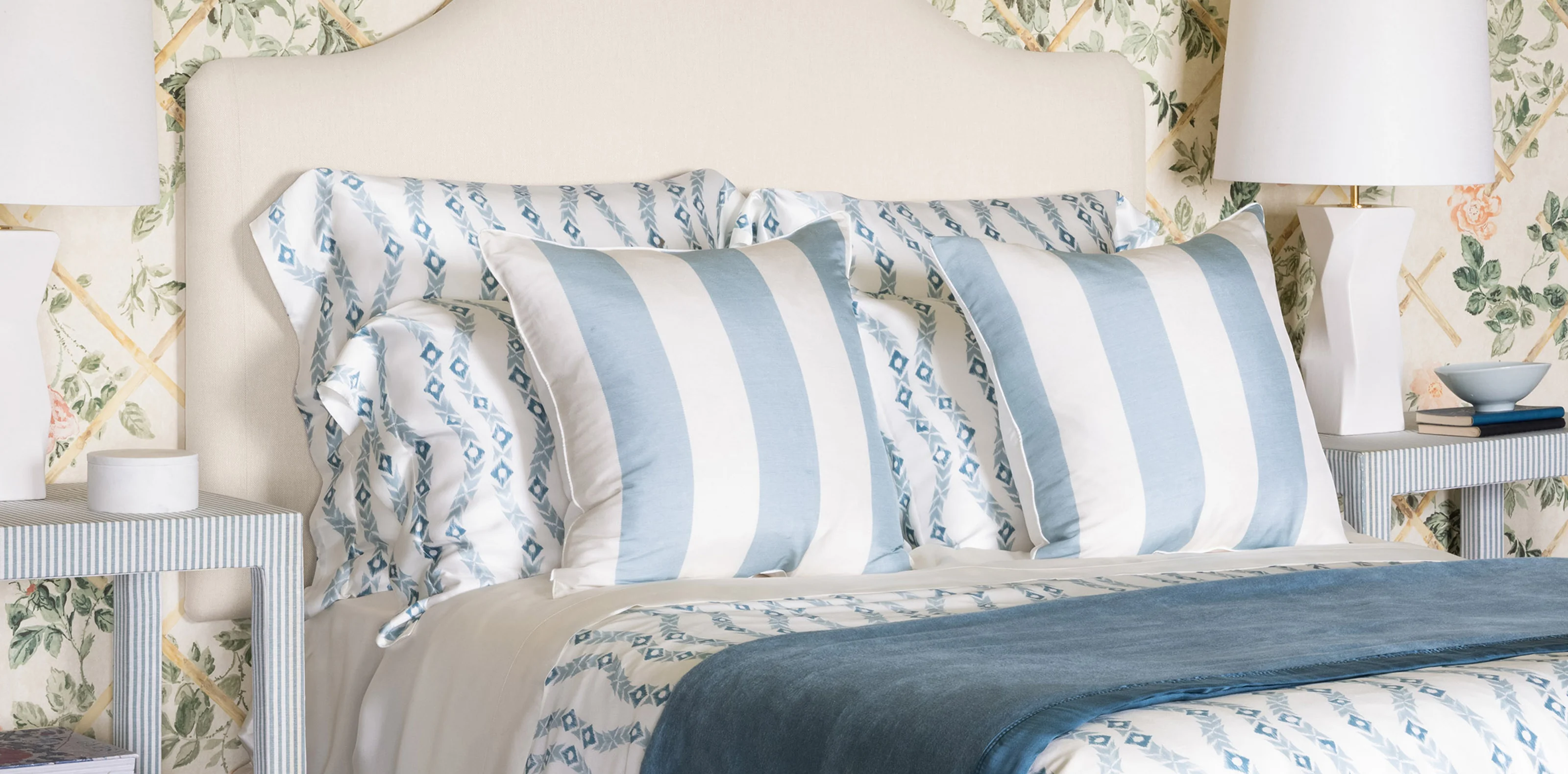 Cary Silk Square Cushion Piped Finish - Blue - Image 3