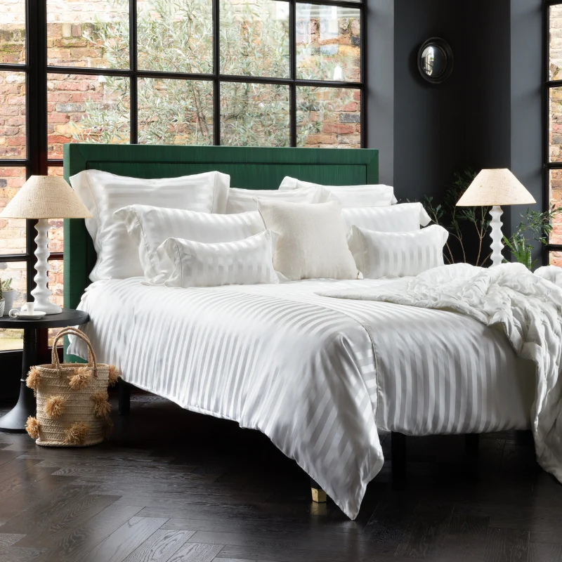 Lancaster Silk Pillowcase - Clearance - Image 2